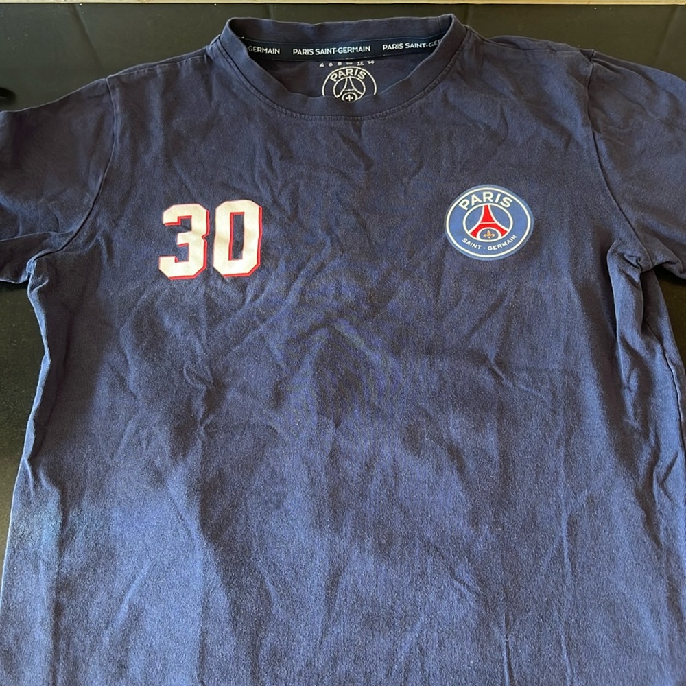 PSG Messi shirt. Youth Medium.